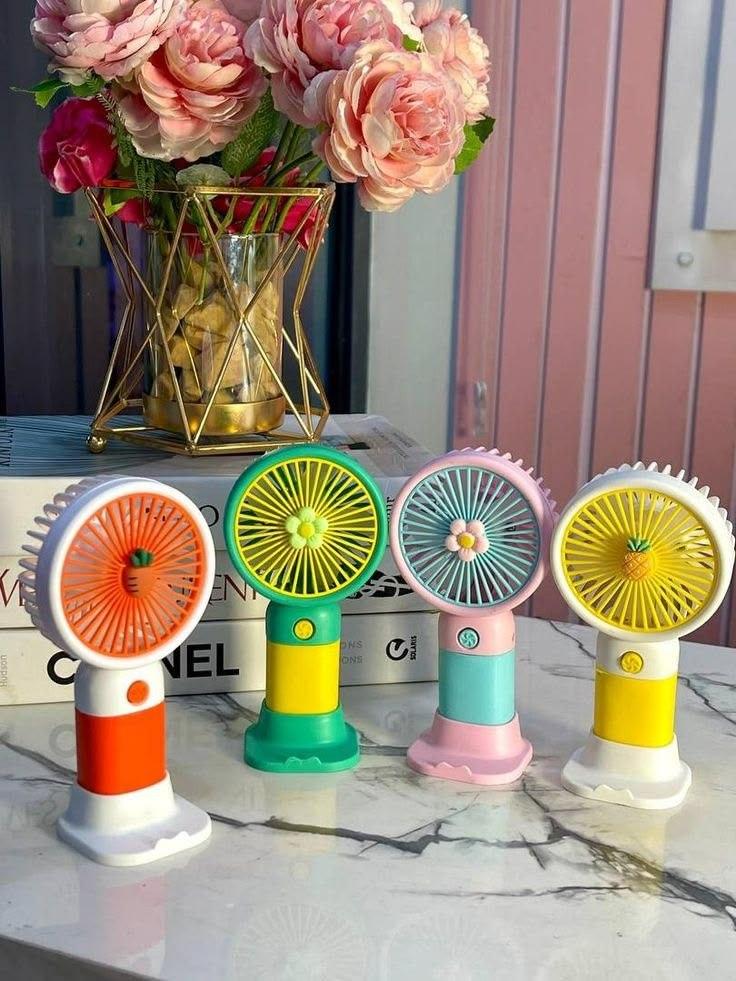 Portable Mini Fan – Stay Cool Anywhere Anytime ❄️